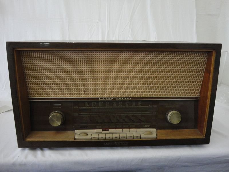 Loewe Opta Venus Stereo Röhrenradio 32075W Radio 1950er